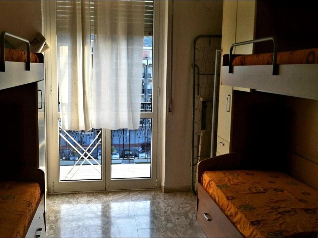Albenga Sul Mare Famiglie Ed Amici Fino 10 Posti Lägenhet Exteriör bild