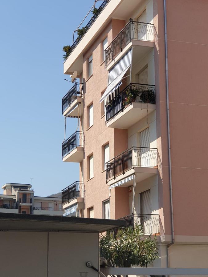 Albenga Sul Mare Famiglie Ed Amici Fino 10 Posti Lägenhet Exteriör bild